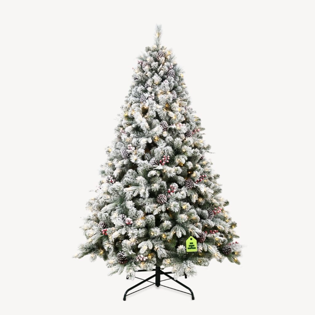 Borovice Zdobená 520 LED 210 cm